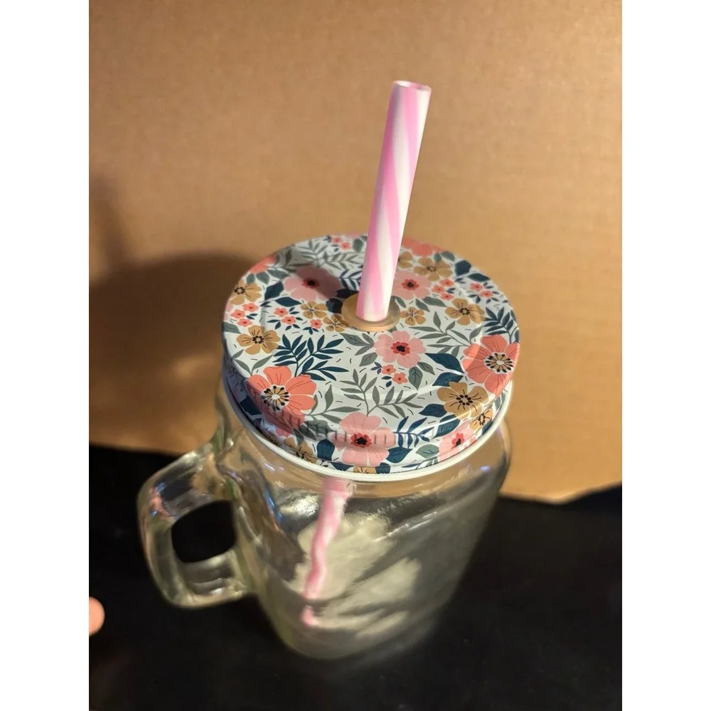 15.5oz Flowers Lid - Mason Drinking Jar with Handle and Straw